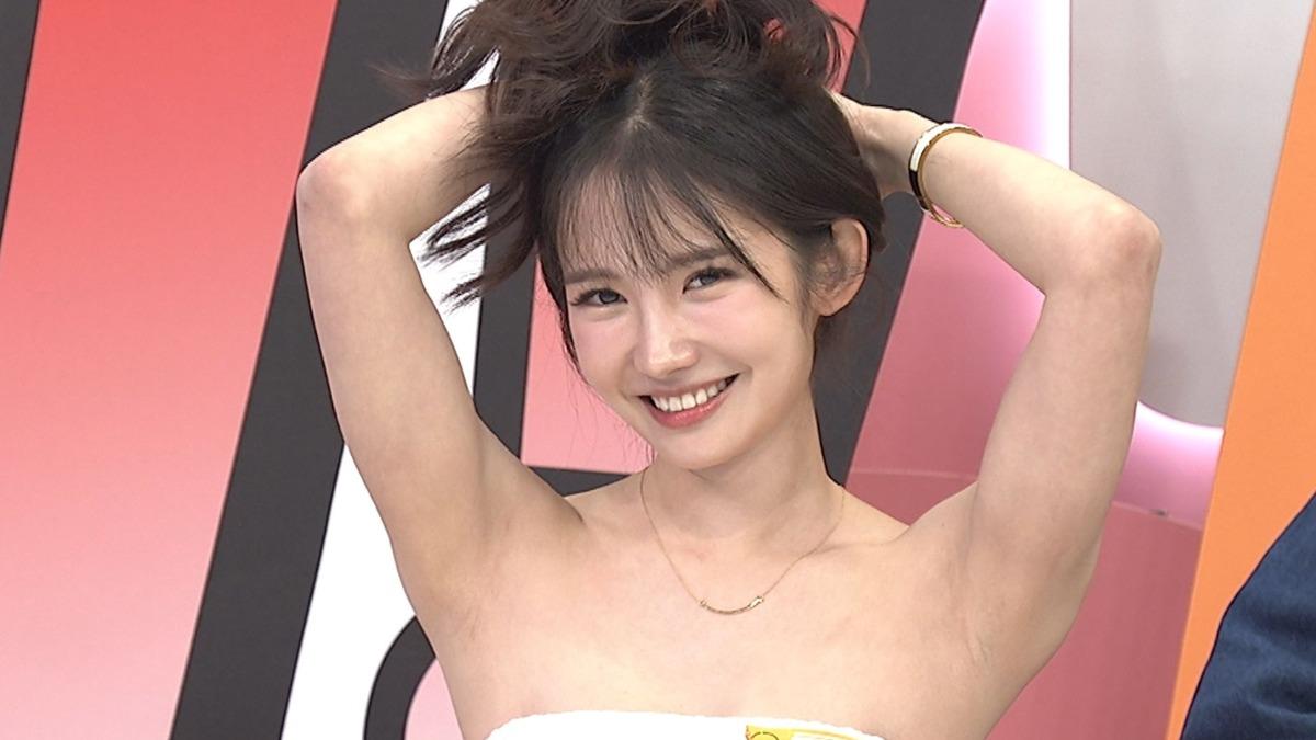 「最懂事女友」金奈見來了!節目脫口:幫我剝蝦,我幫脫衣 全場沸騰