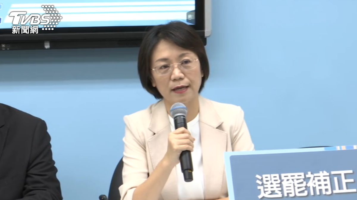 遭控「一稿15用」砍中研院預算!翁曉玲強硬回擊:浮編就刪