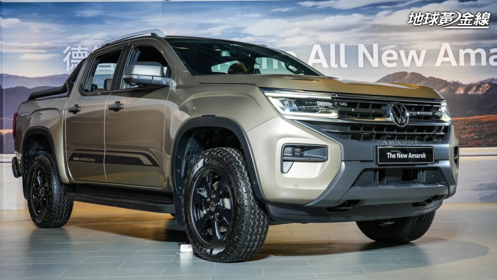 Amarok PanAmericana運用動力與售價差異切入Ranger Wildtrak與Ranger Raptor間空缺。(圖/陳奕宏攝)