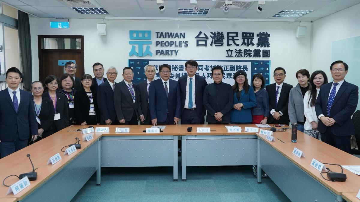 潘孟安率考委提名人拜會 黃國昌催交問卷:傲慢到把立院當圖章?