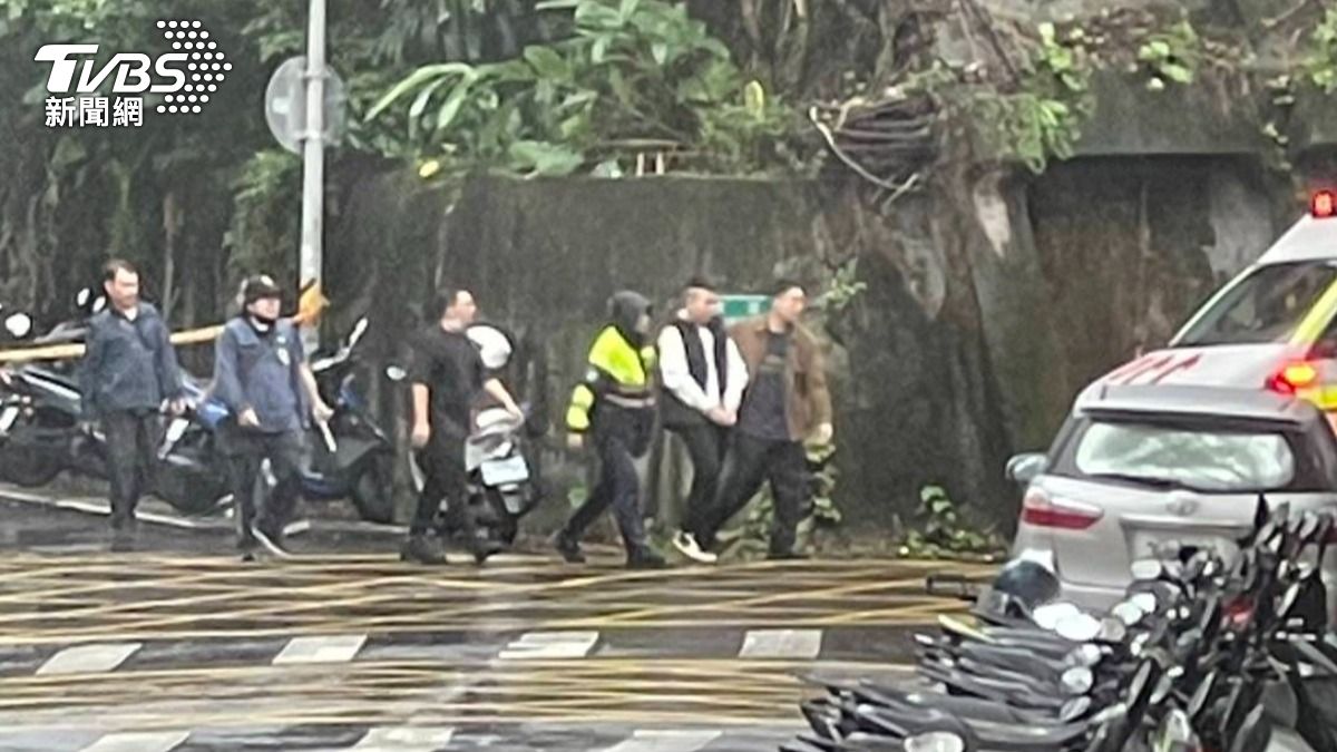 快訊/北市內湖爆槍響!車手涉詐5千萬 警11槍爆車胎負傷逮2人