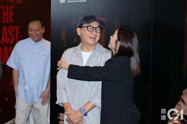 許冠文與衛詩雅以《破.地獄》父女檔現身,場面非常溫馨。(圖/香港01提供)