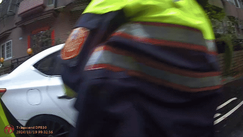有片/轟11槍影像曝!「爆胎爆胎」車手衝撞 內湖警遭彈襲受傷