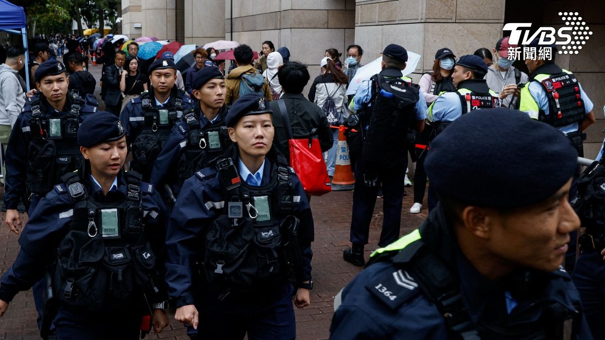 庭外戒備森嚴。（圖／達志影像路透社） 