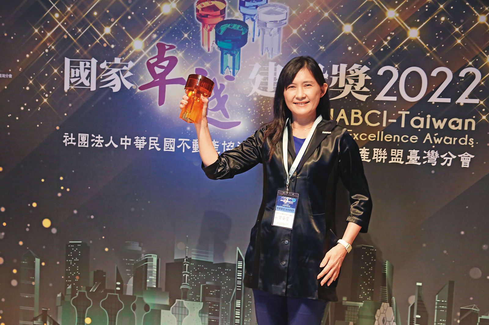 前基隆市觀光及城市行銷處長曾姿雯(圖)與陳啟昱在去年9月離婚,因前夫近來官司,暫回不去公部門任職,相當無辜。(圖/基隆市政府提供)