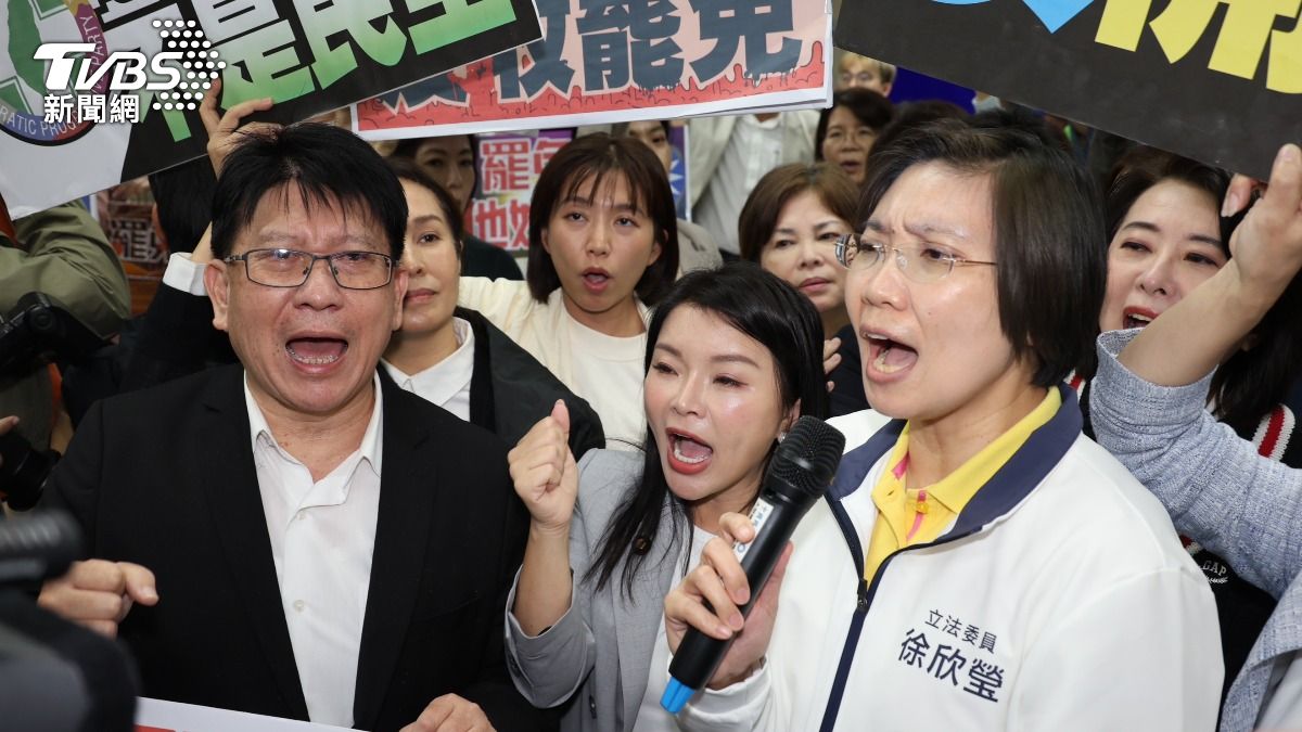立法院內政委員會今爆發衝突。（圖／潘建樺攝）