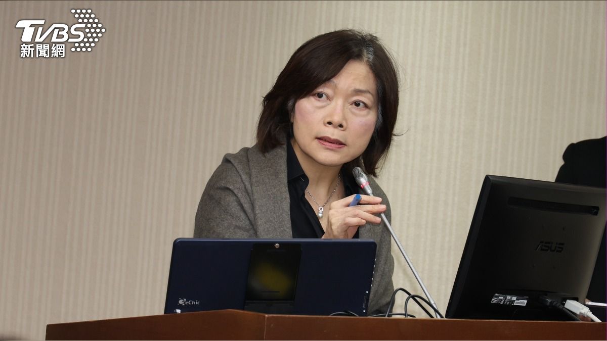 涉霸凌輕生案謝宜容持續神隱 何佩珊:周五上班會帶她出面道歉