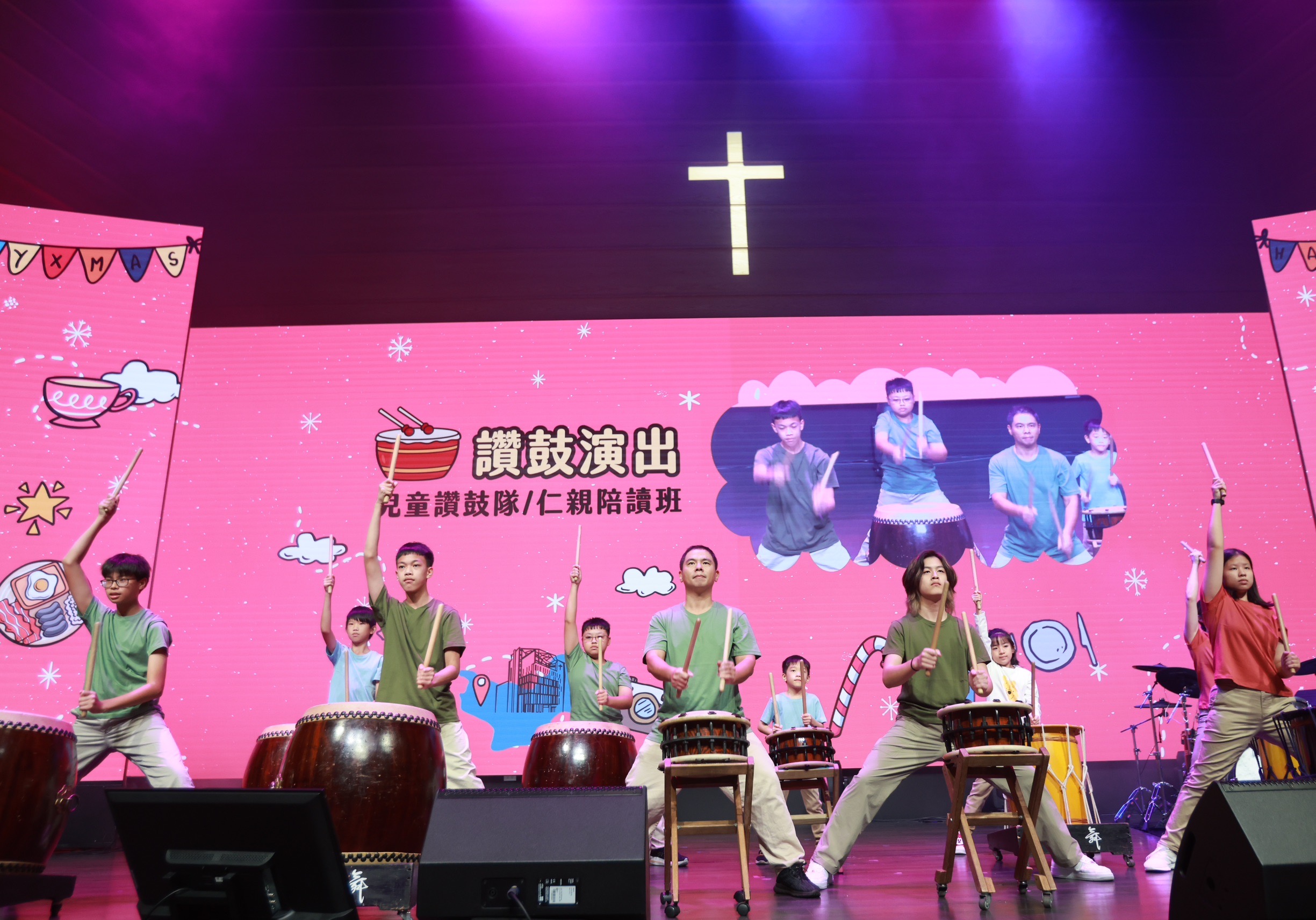 兒童讚鼓班演出。(圖/夏凱納靈糧堂提供)