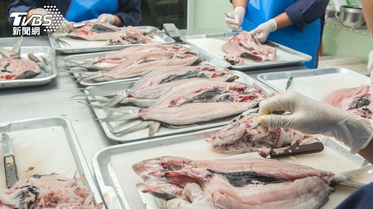飛英國讀碩士! 學霸妹回台「殺賣虱目魚」