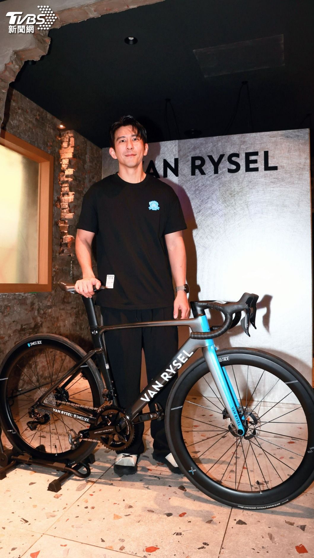 修杰楷砸7位數添購單車配備。(圖/趙世平攝)