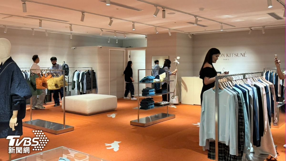 B2F樓層改裝引進14家國際精品品牌。(圖/林雅婷攝)
