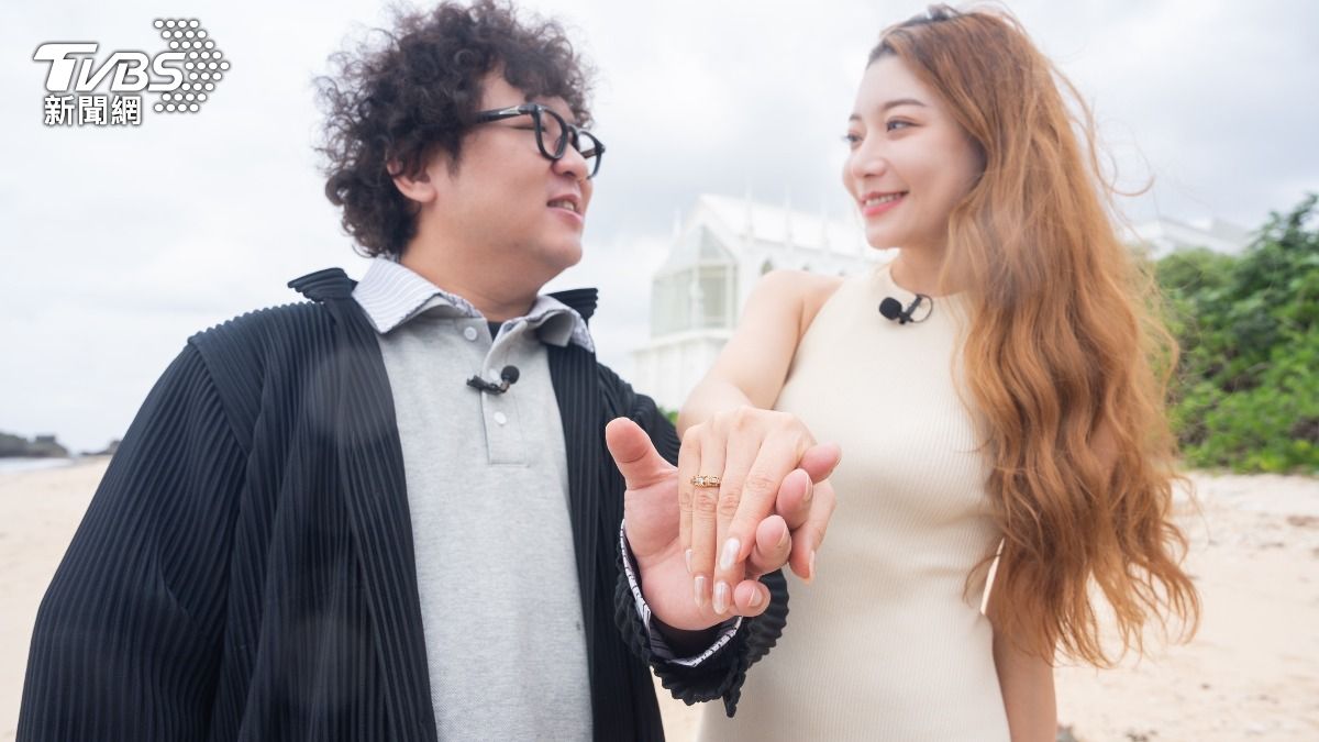 納豆情定8年女友依依！肚皮動靜說了：一定超可愛　婚禮時間曝光