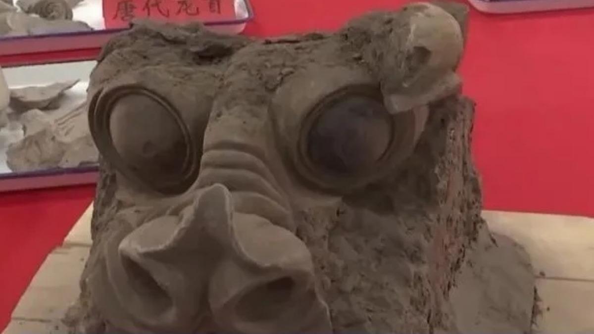 挖到「千年龍首」!神獸出土降世 初判唐代文物