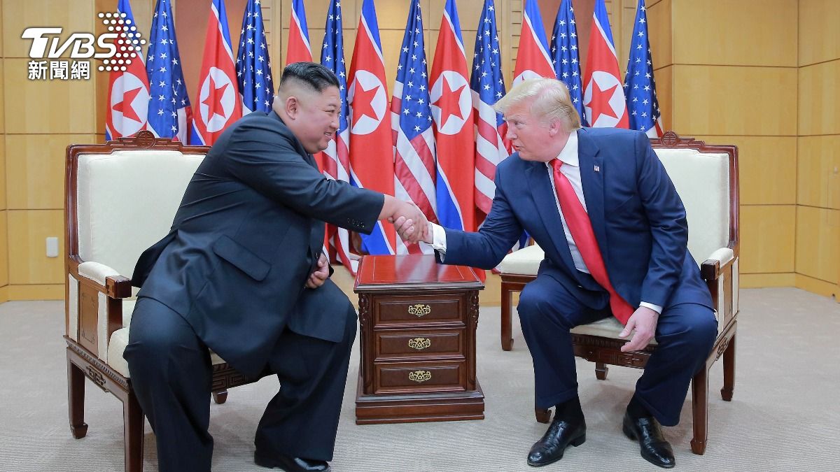 川普長期以來一直宣揚自己與金正恩的友好關係。(圖/達志影像路透社)