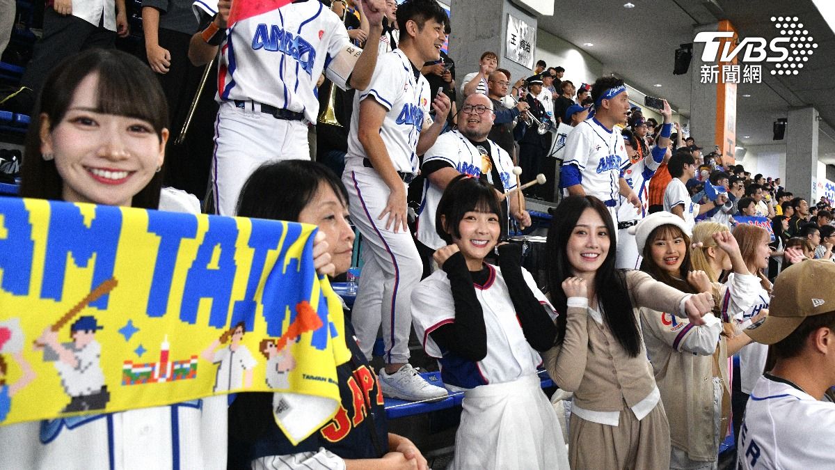 12強/啦啦隊女神們登東京巨蛋大螢幕 瞬間吸粉現場嗨翻