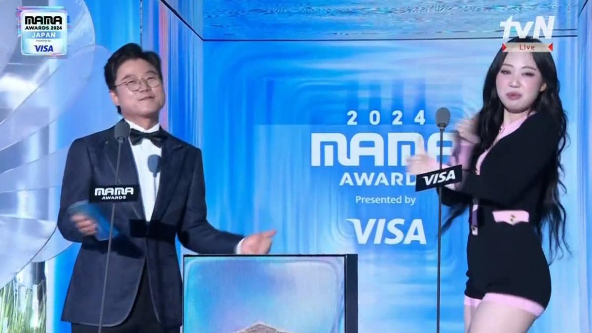 李泳知揪羅PD大跳三振舞。(圖/取自MyVideo)