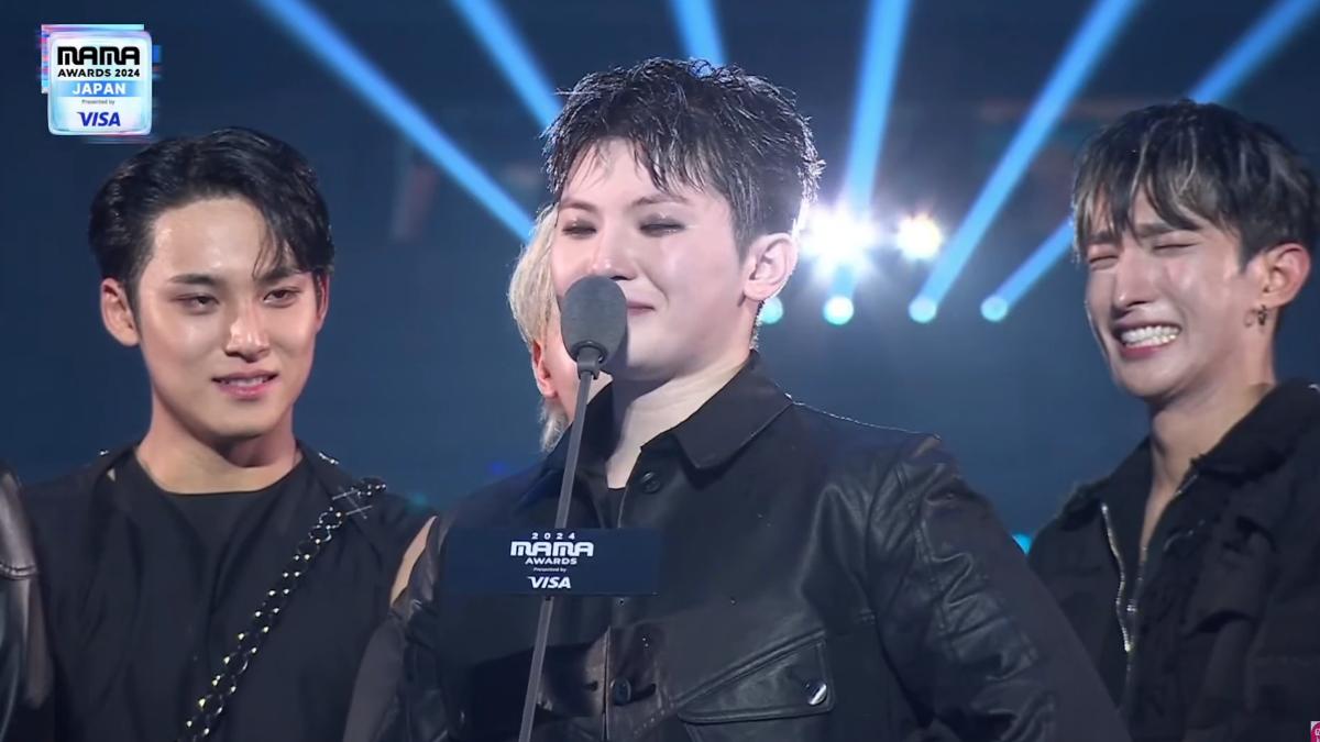 WOOZI淚崩。(圖/取自Mnet YT)
