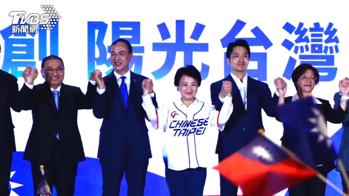 觀察/爭黨魁兩樣情!朱立倫狂秀主場優勢 「燕子」還等時機高飛