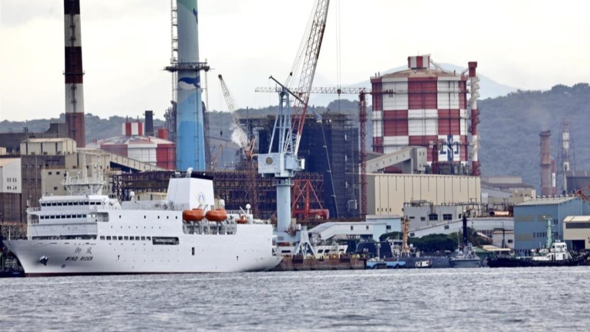 海鯤潛艦泊港測試「進度達85%」!海軍:預計明年4月海上測試