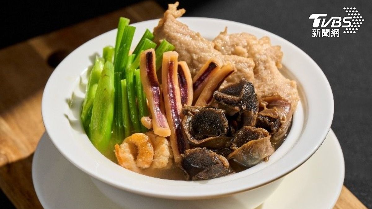 魷魚螺肉蒜，是台灣最具代表性的古早味宴客菜，搭觀光巴士也能嚐到(圖/三晉)