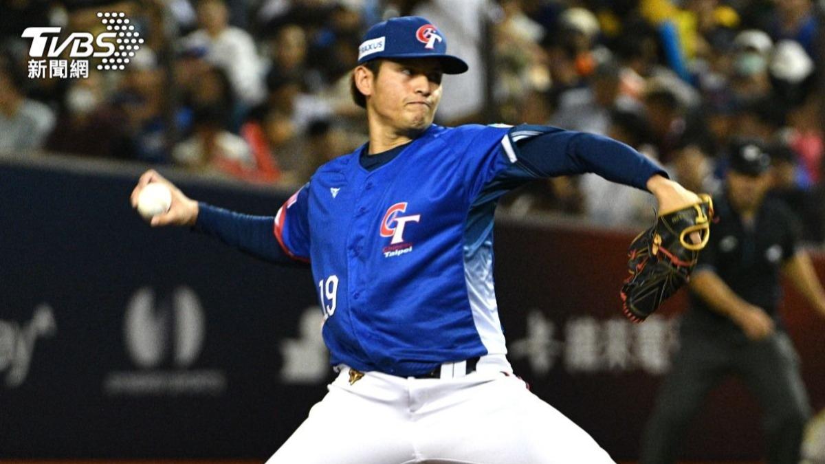 12強/張奕中繼3局奪勝 日網喊「請回日職」、「為何被西武放棄」