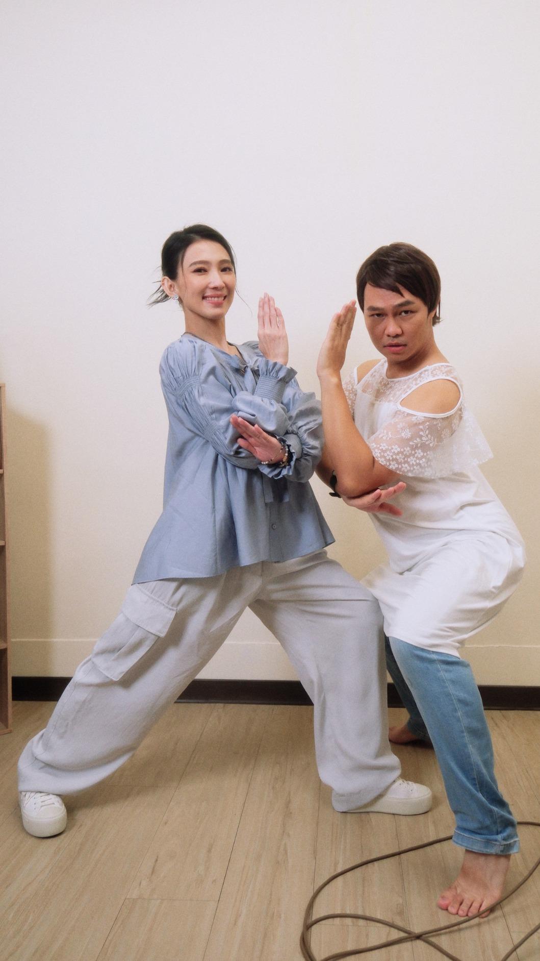戴佩妮豁出去,讓那那大師直呼難以招架。(圖/小鋼砲娛樂提供)