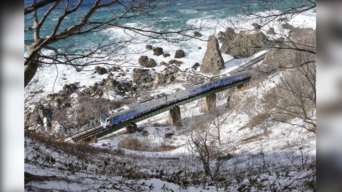 五能線可賞日本海絕景。( 圖 / JR東日本 提供 )