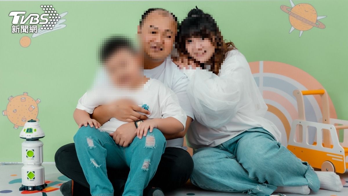 遺孀相當悲痛。（圖／TVBS）