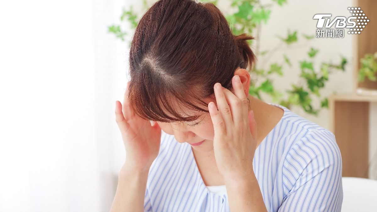 頭痛到炸掉!51歲婦人「每天買菜」罹腦膜炎 醫示警:死亡率高