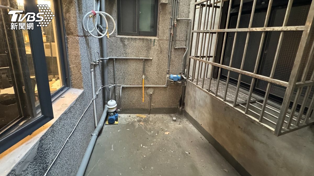 快訊／撿東西出意外！新北27歲女4樓跌落2樓　一度命危送醫搶救