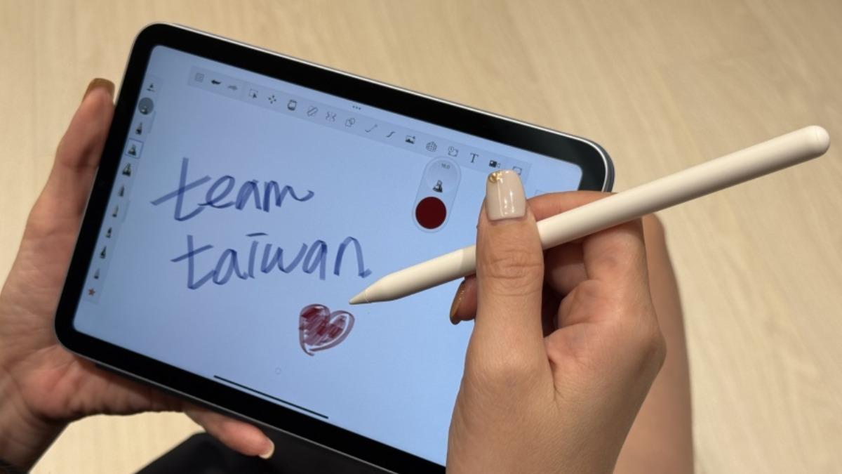 新出的iPad mini 7也支援Apple Pencil Pro觸控筆。(圖/中央社)