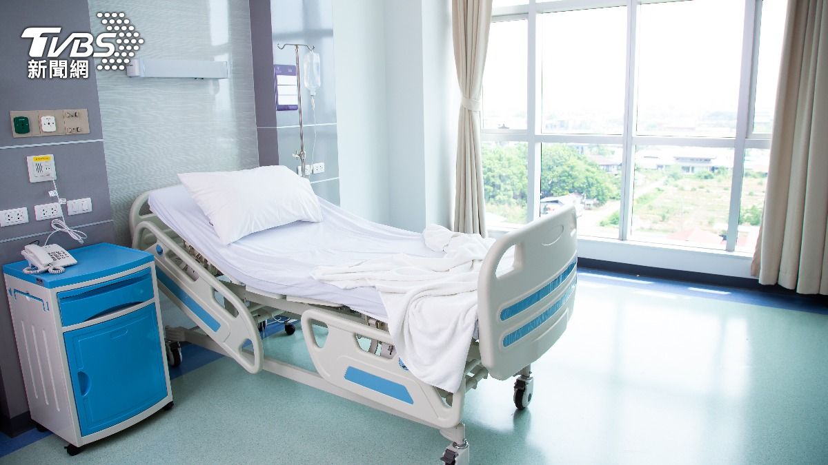 尪在病房彌留!妻跑銀行「領走百萬遺產」被判刑 律師曝關鍵