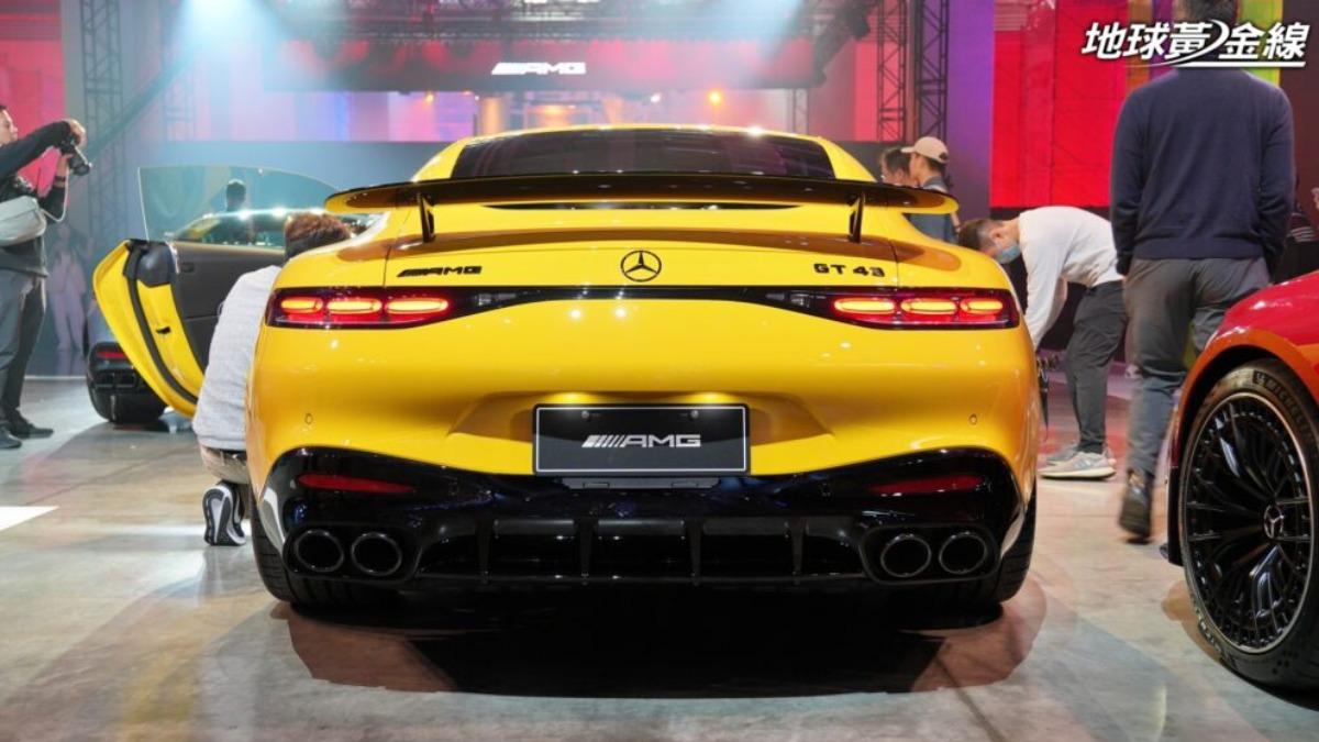 Mercedes-AMG GT Coupé的登場,展現性能與豪華的完美結合,更兼顧日常生活的實用性。(圖/地球黃金線)