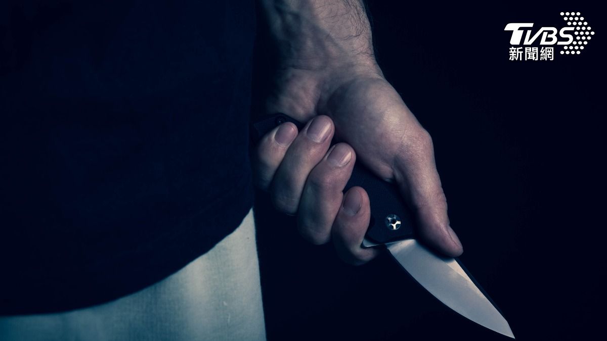 遭陌生男嗆聲還跟回家!桃園19歲男持刀砍人「防衛過當」判拘役