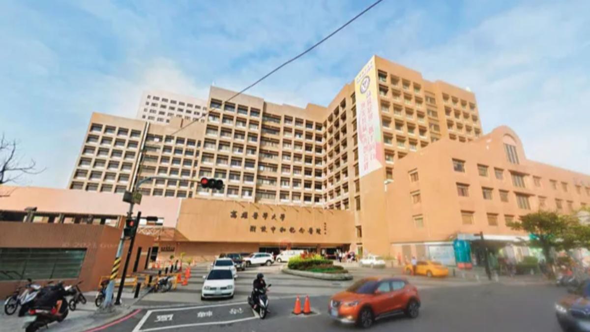 蕭世槐在高醫（圖）擔任主管多年，性騷案成立後被降為專員。（圖／翻攝自GoogleMaps）