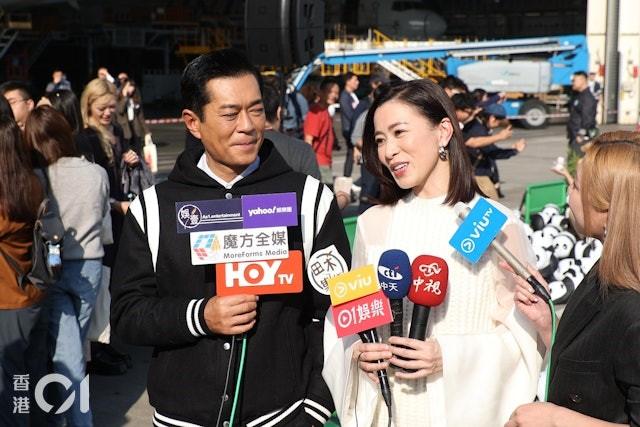 古天樂、佘詩曼出席活動接受採訪。(圖/香港01提供)