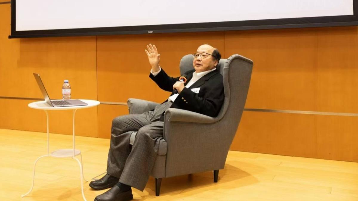 香港大學邀請兩岸學者暢談美國新任總統川普上任後新局。
