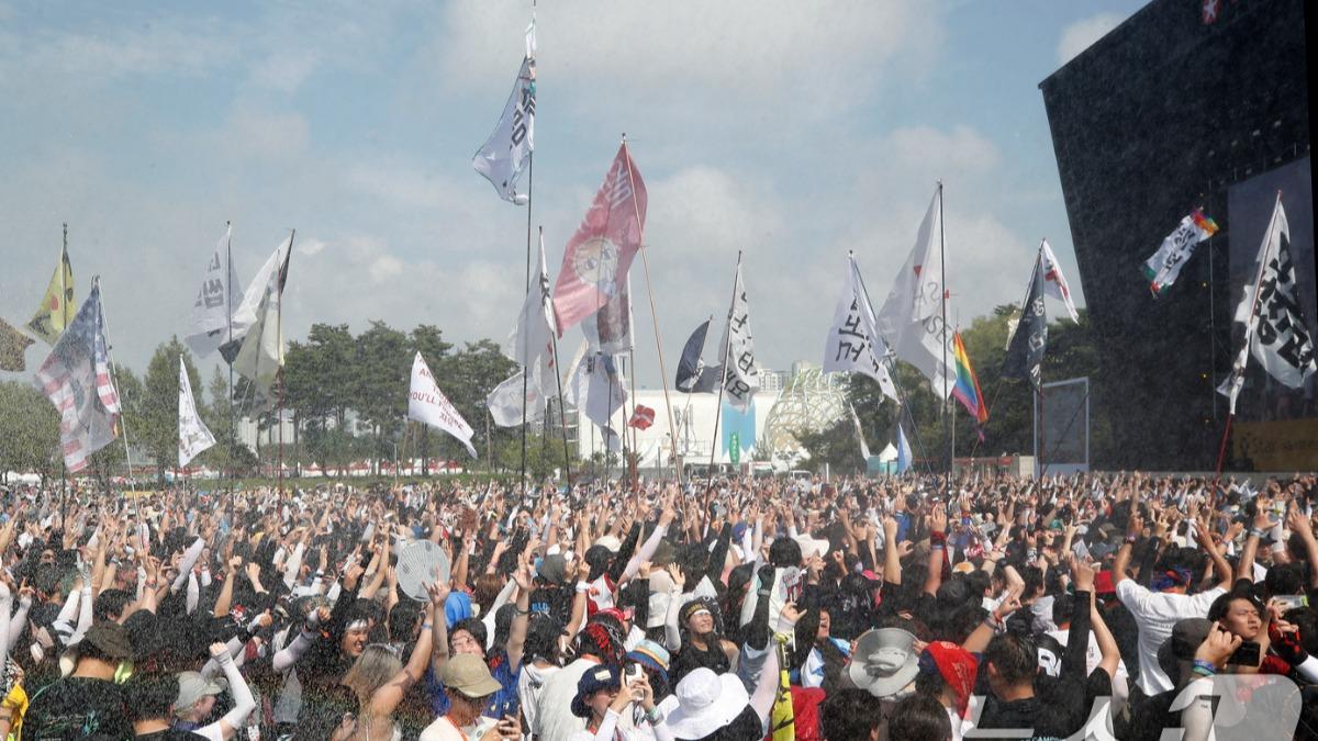 韓國政府活動喊卡！藝人不用來了　經紀公司緊急加班：沒遇過戒嚴