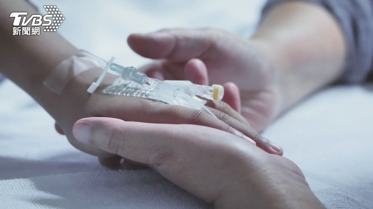 陸13歲女亂經、狂咳!皮膚發癢狂抓 就醫才知「癌末已擴散」