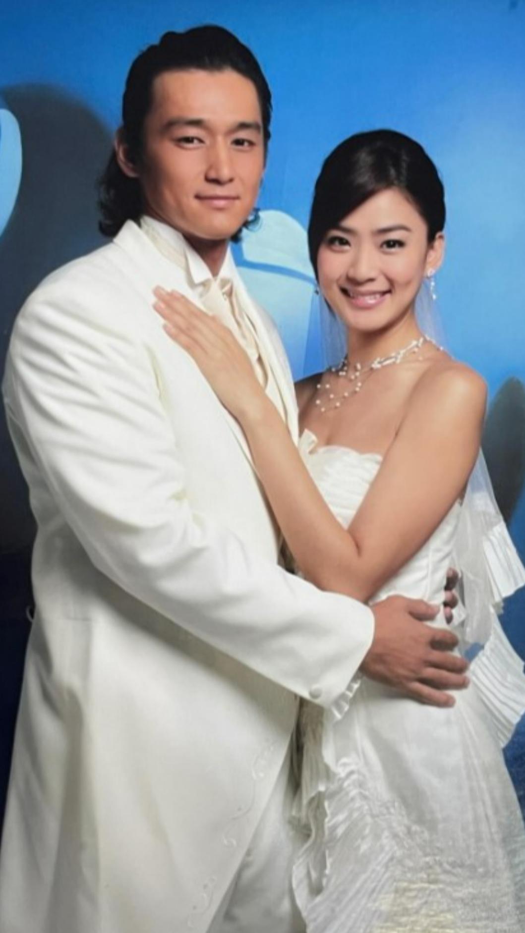洪小鈴、張天霖從好友升格夫妻。(圖/翻攝自superstarlingling IG )