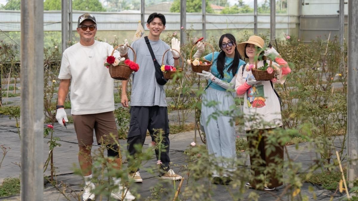 李銘順(左起)、林輝瑝、阿喜與苗可麗一起結伴到嘉義旅行。(圖/台灣大哥大MyVideo提供)