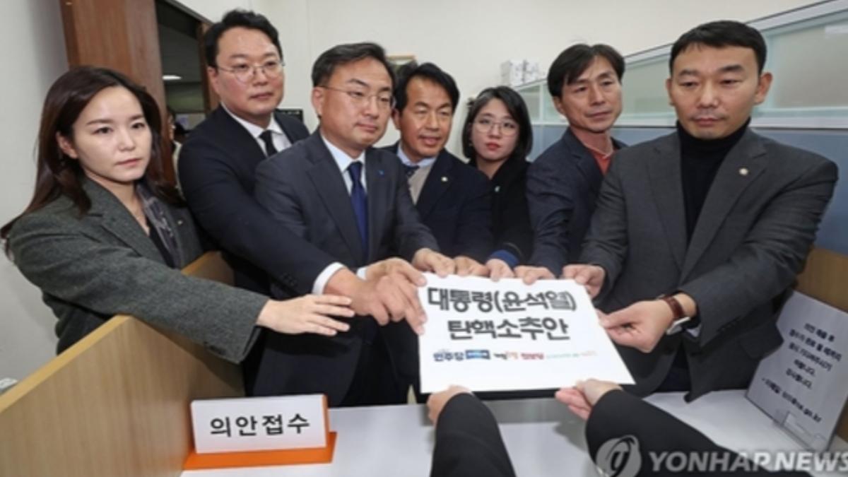 快訊/南韓6個在野黨提交尹錫悅彈劾案 最快6日表決