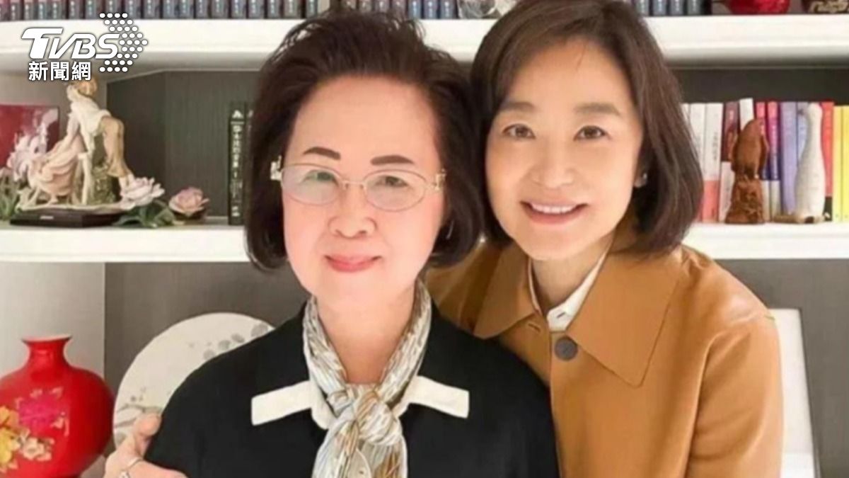 恩師瓊瑤逝世！林青霞輾轉難眠　深夜崩潰「心好痛」公開16天前對話