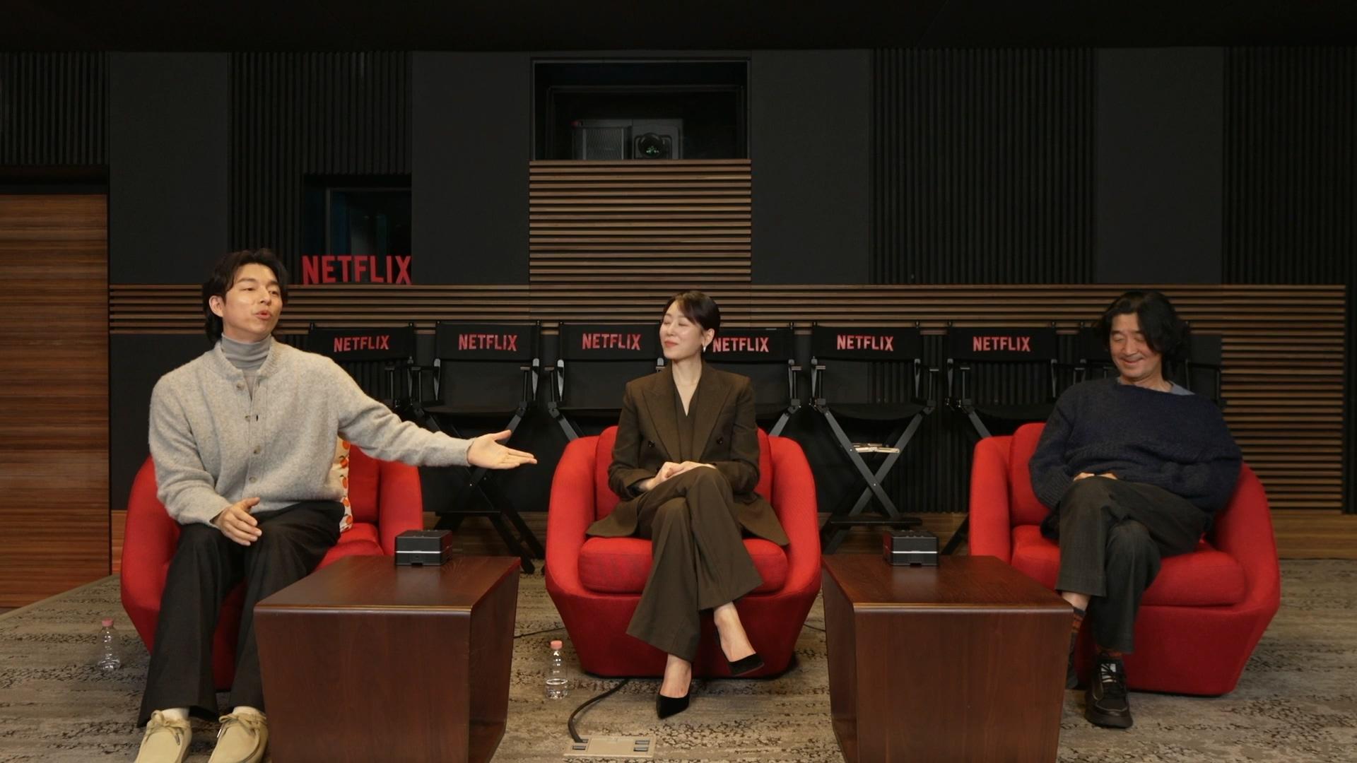 聊到愛情觀時,孔劉(最左)不禁贊同徐玄振的看法。(圖/netflix提供)