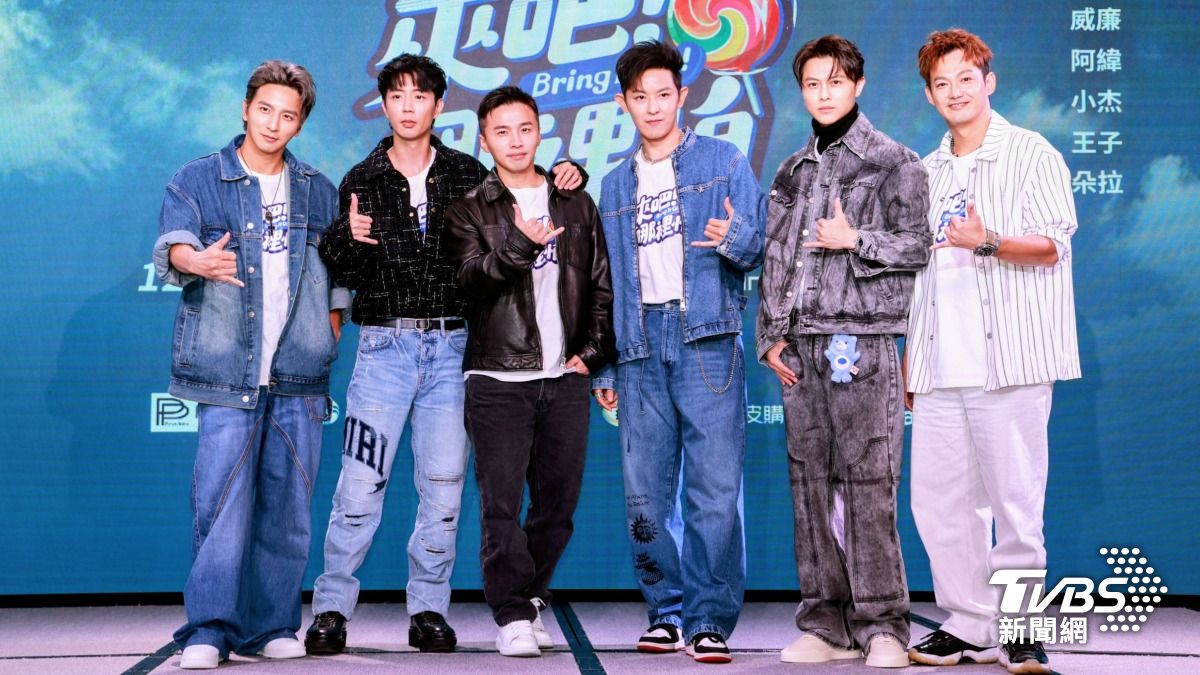 小煜(左起)、小杰、阿緯、敖犬、王子、威廉。(圖/趙世平攝)