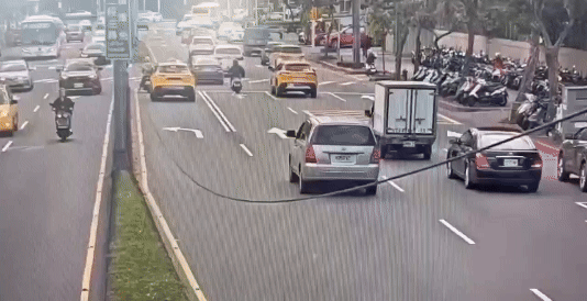 車禍發生過程。（圖／TVBS）