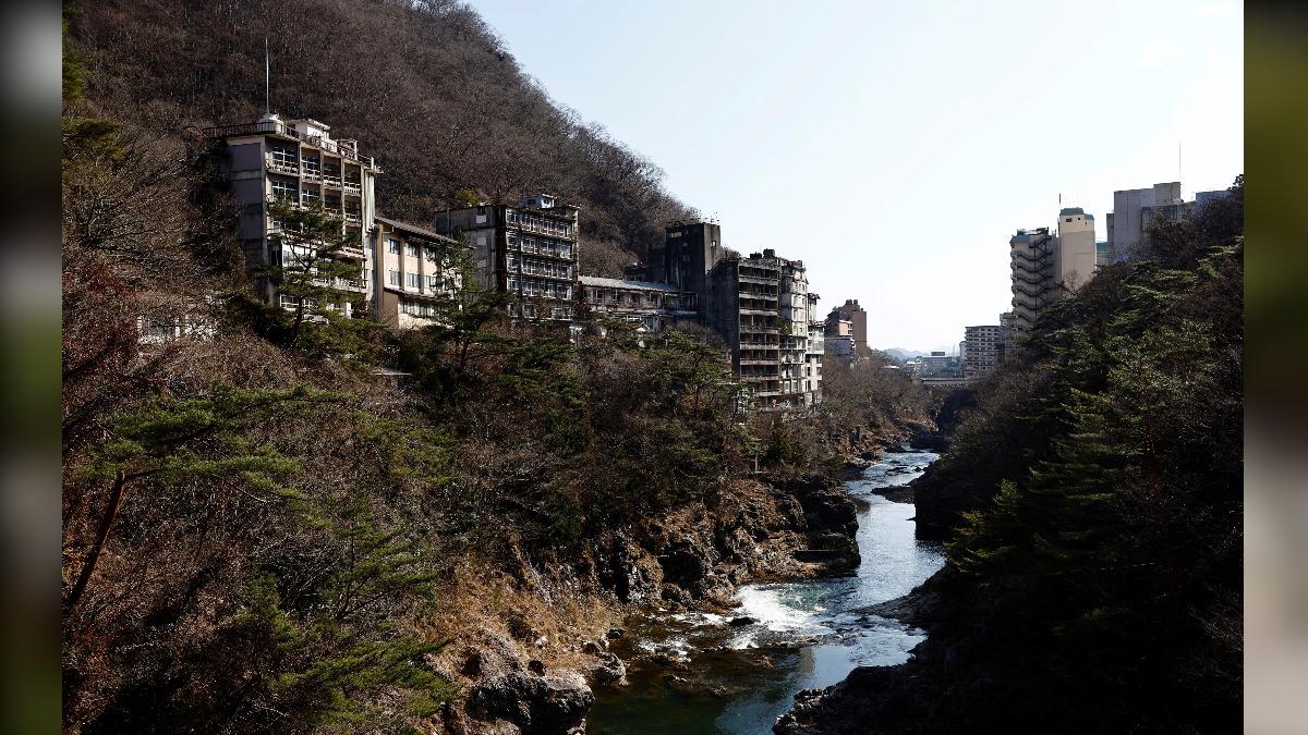 日本傳統與現代兼容的城市特色吸引外國無數遊客前來觀光。(圖/達志影像美聯社)