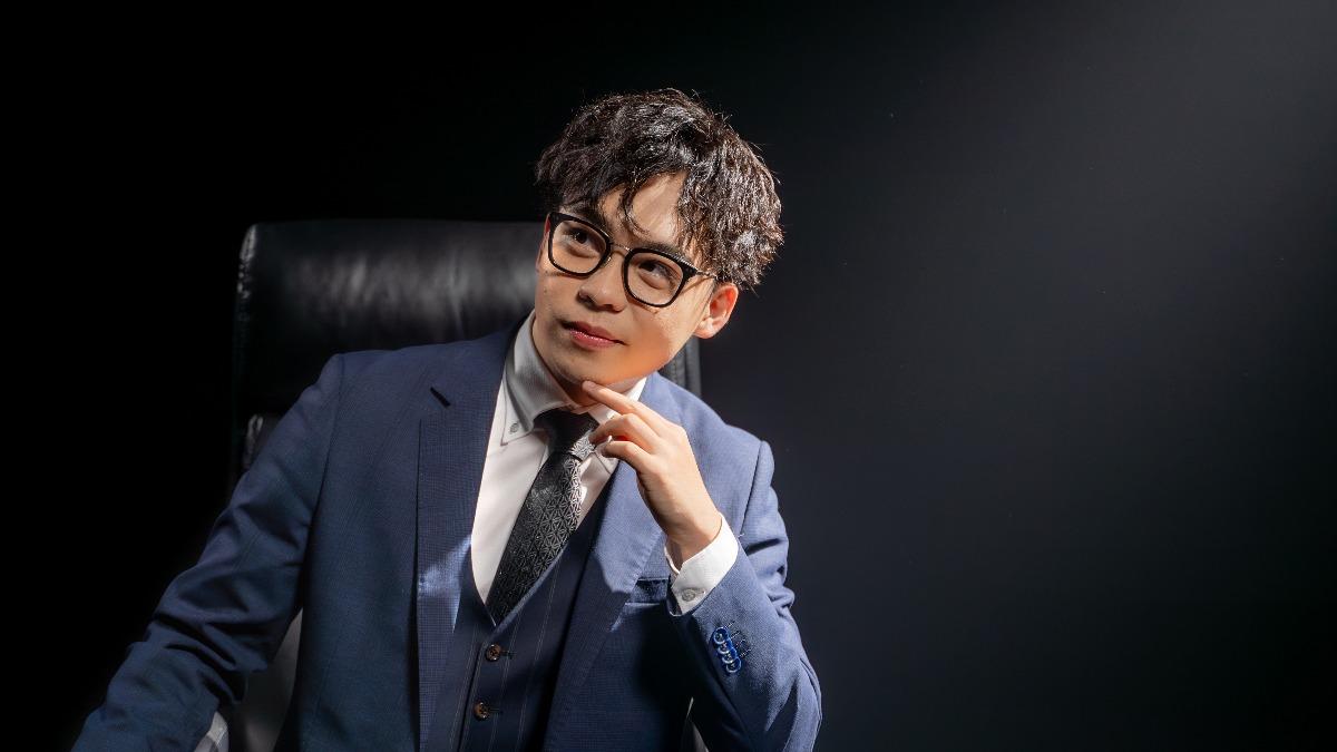 《賀瓏夜夜秀》挺過「歧視風波」宣告回歸！　第二季跳脫政治：改走娛樂