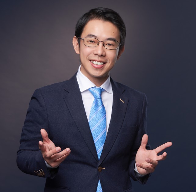 ▲ 擁有豐富教學經驗的莊越翔老師加入 TVBS 自信表達主播營。照片╱注意力教學院提供