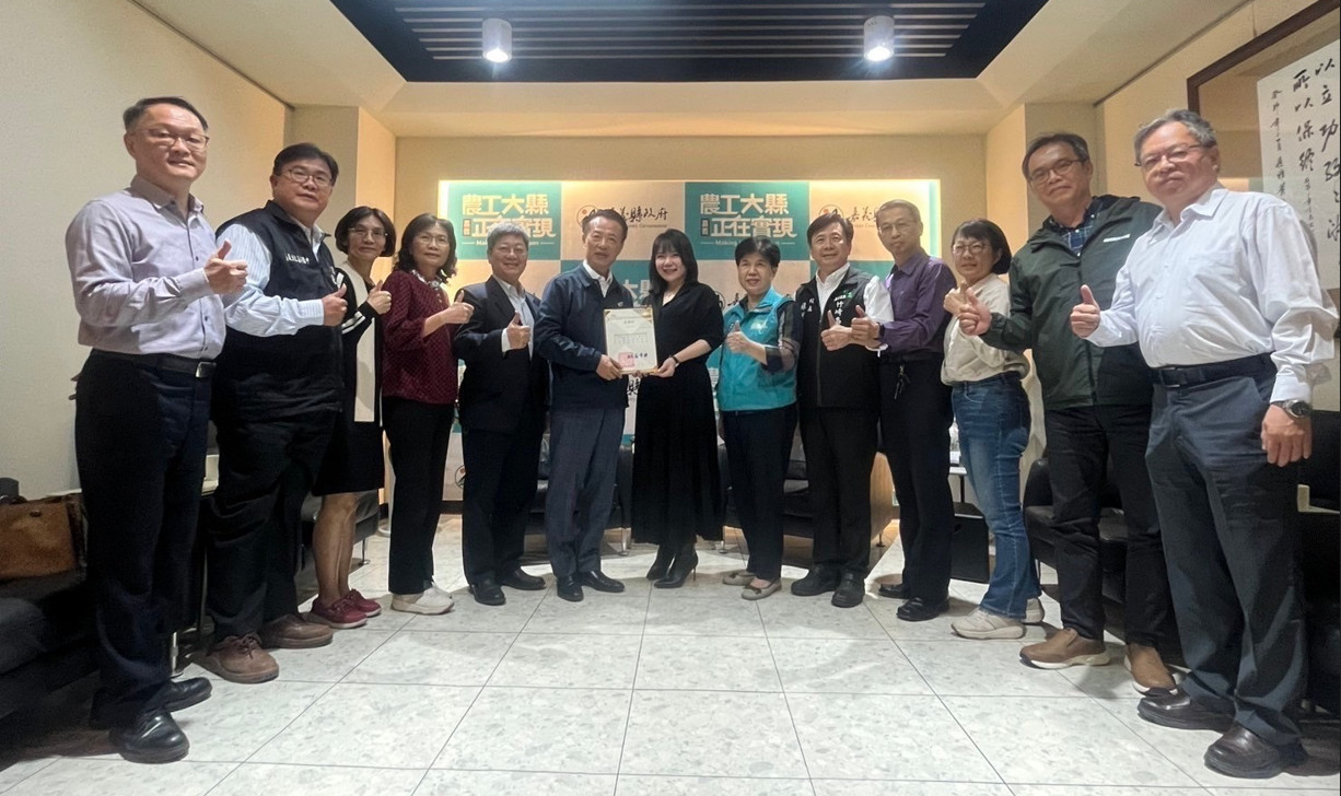 君綺醫美善盡企業責任 攜手嘉義縣政府照顧弱勢學生課後學習